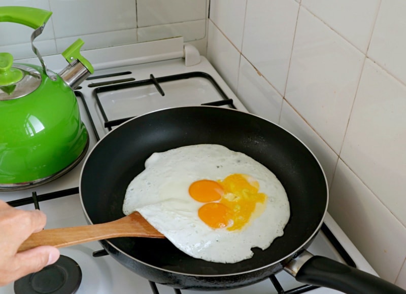 12 astuces d'entretien pour faire durer chaque ustensile de votre cuisine