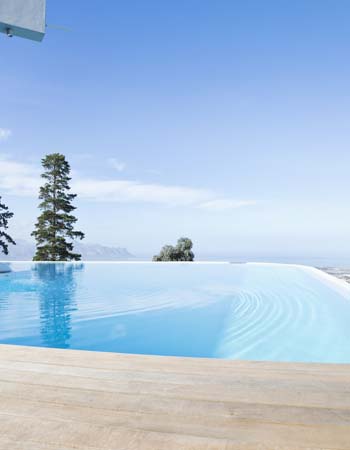 Coût d'une piscine à débordement