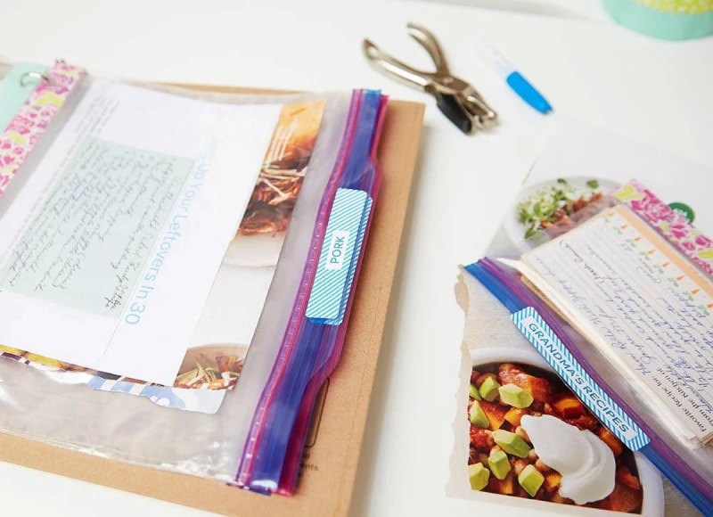 Sac Ziploc avec recettes.