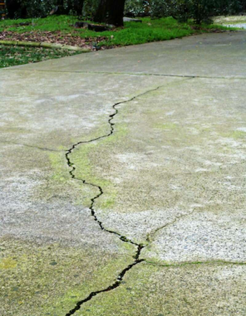 Comment réparer les fissures dans une terrasse en béton