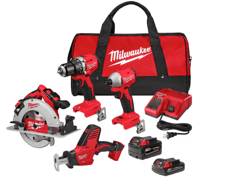 Ensemble combiné sans fil et sans balais au lithium-ion 18 volts M18 de Milwaukee Tools sur fond blanc