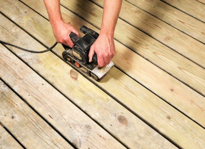 8 erreurs de teinture de terrasse que font la plupart des bricoleurs